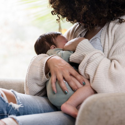 Breastfeeding Guide: Navigating Challenges & Cherishing the Bond